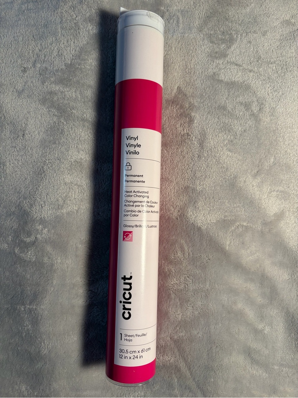 Cricut Glossy Vinyl Roll - Bright Pink